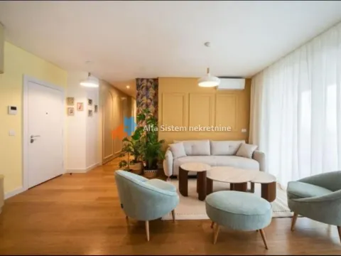 Rent, three bedroom apartment, 100m², Vračar Sve Podlokacije, Beograd - image 2