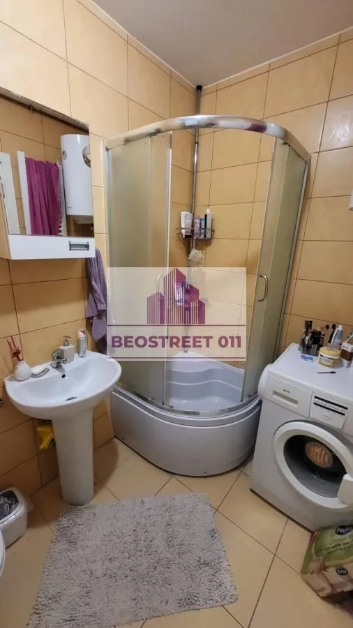 Prodaja, trosoban stan, 63m², Zvezdara Sve Podlokacije, Beograd