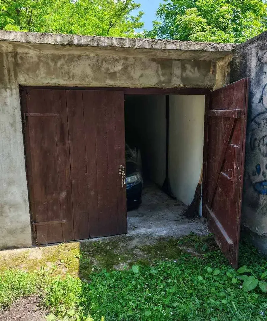 Sale, parking/garage, 17m², Zemun Sve Podlokacije, Beograd