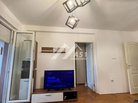 Izdavanje, četvorosoban stan, 67m², Grbavica, Novi Sad Sve Podlokacije - image 2