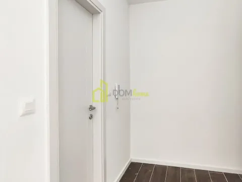 Prodaja, jednosoban stan, 45m², Tološi, Podgorica - image 7