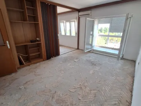 Sale, two bedroom apartment, 80m², Zabjelo, Podgorica - image 2