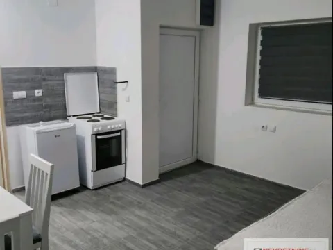 Rent, studio apartment, 25m², Telep, Novi Sad Sve Podlokacije - image 4