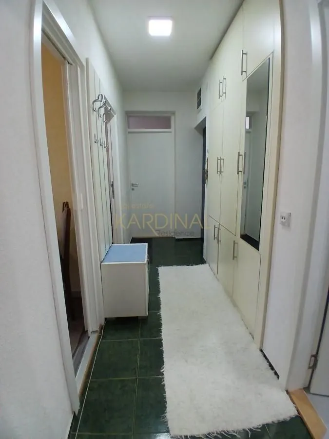 Prodaja, dvosoban stan, 66m², Centar, Jagodina