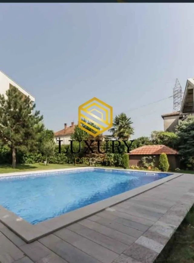 Rent, house, 330m², Gorica C, Podgorica