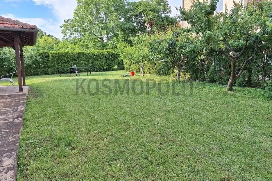 Sale, house, 180m², Jajinci, Voždovac Sve Podlokacije