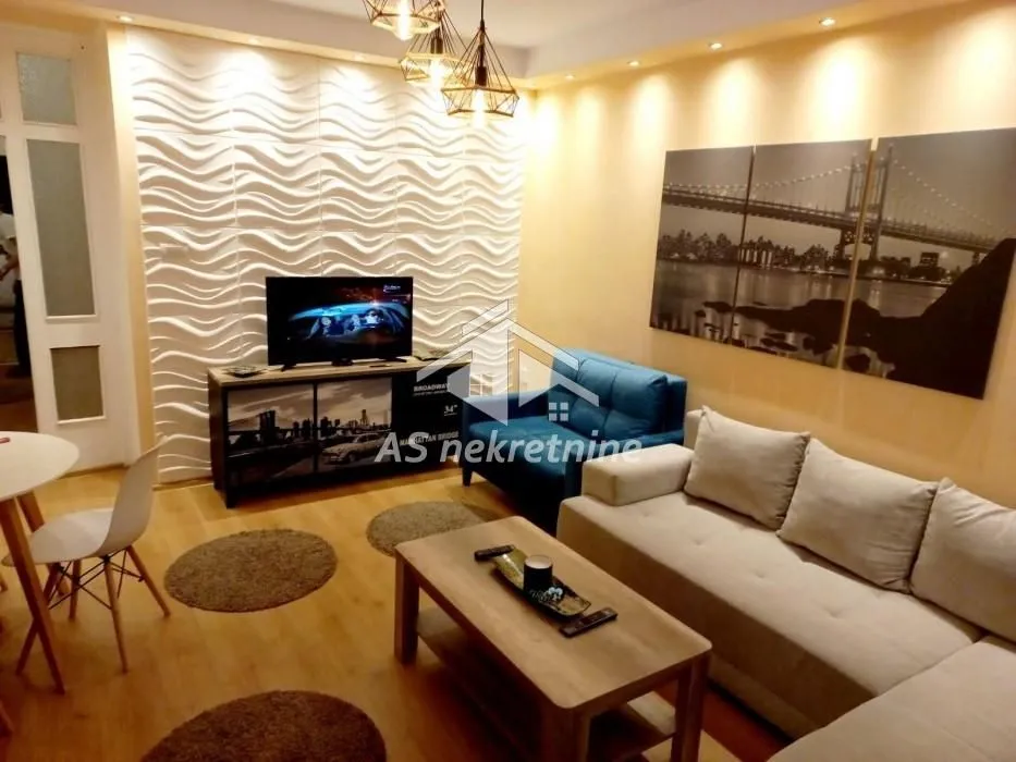 Rent, two bedroom apartment, 44m², Stari Grad, Beograd