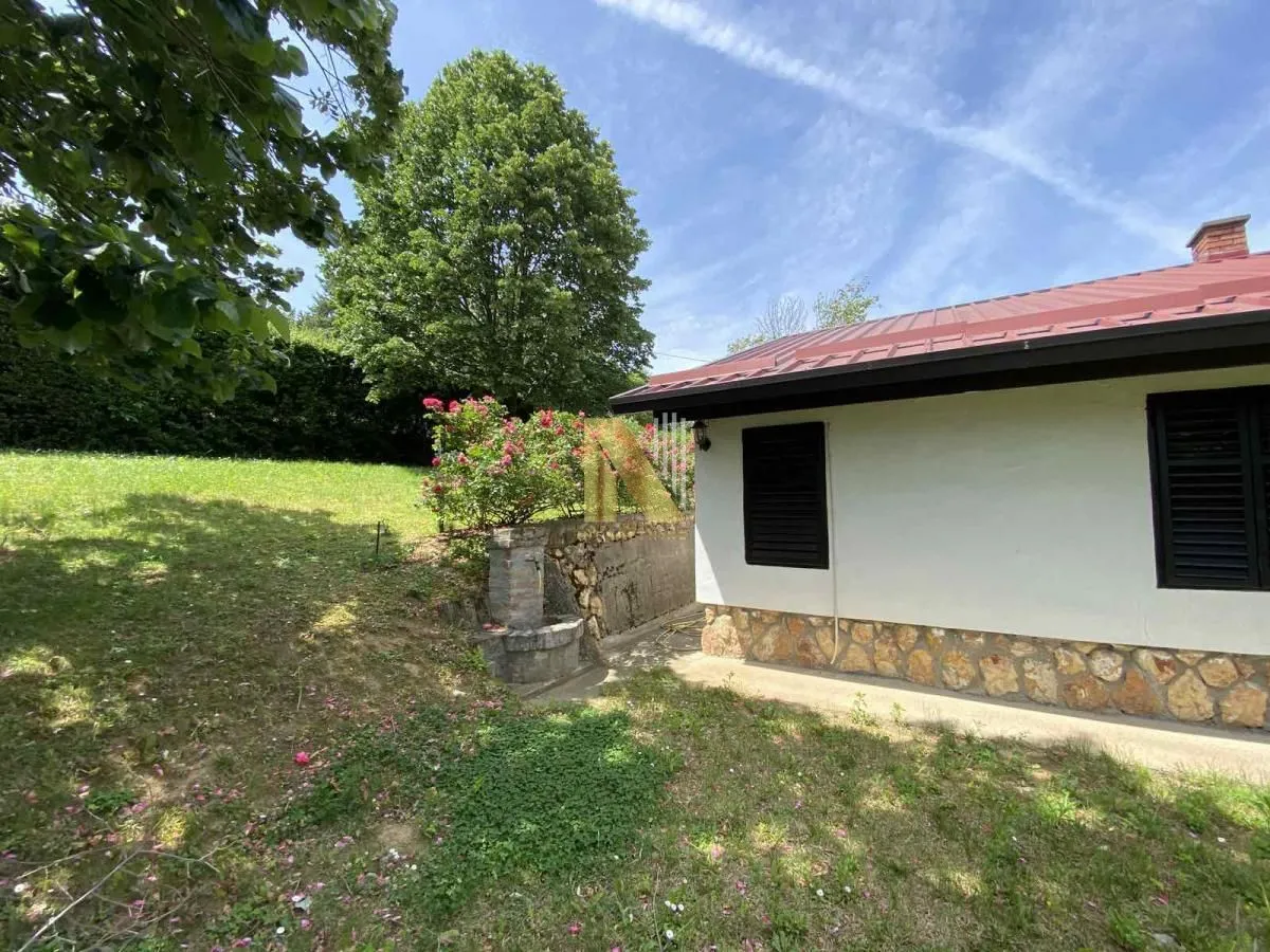 Prodaja, kuća, 97m², Rakovac, Novi Sad Sve Podlokacije