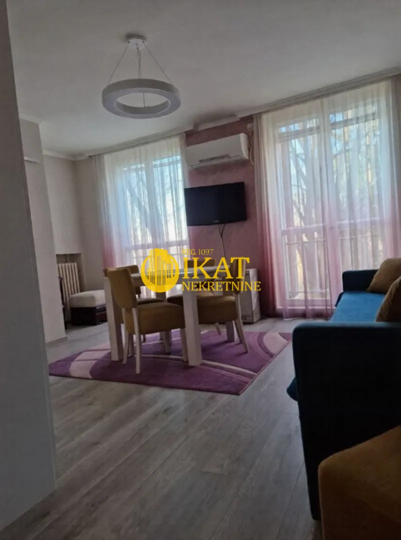 Prodaja, trosoban stan, 74m², Čukarica, Beograd