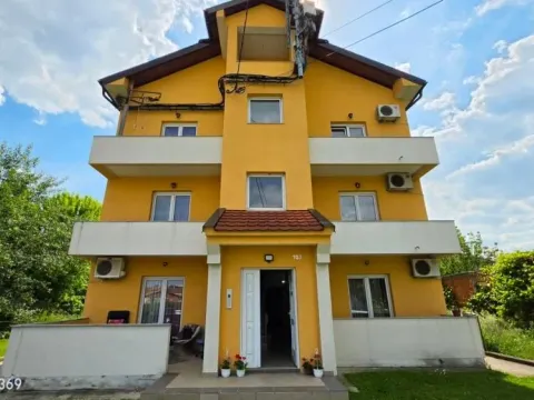 Kuća in Zemun Sve Podlokacije