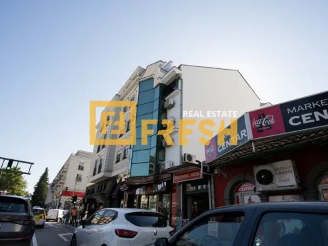 Izdavanje, poslovni prostor, 1000m², Centar, Podgorica - image 58