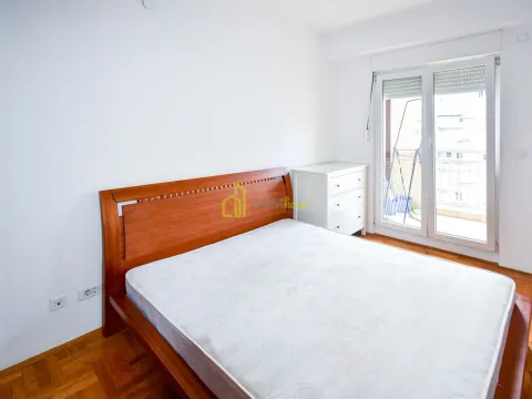 Izdavanje, jednosoban stan, 51m², City Kvart, Podgorica - image 5