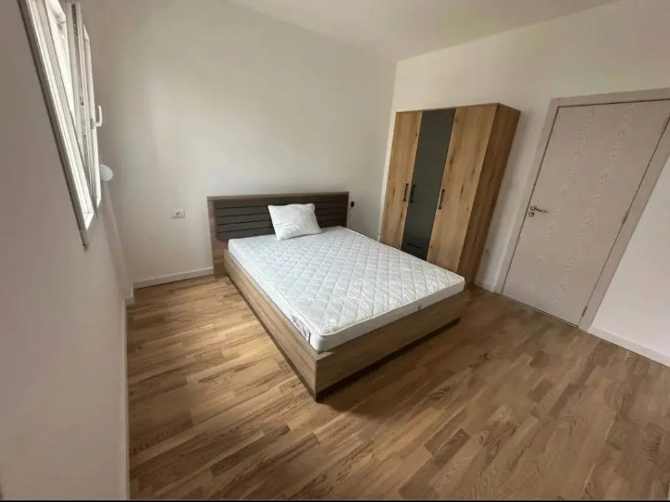 Izdavanje, jednosoban stan, 50m², Zabjelo, Podgorica