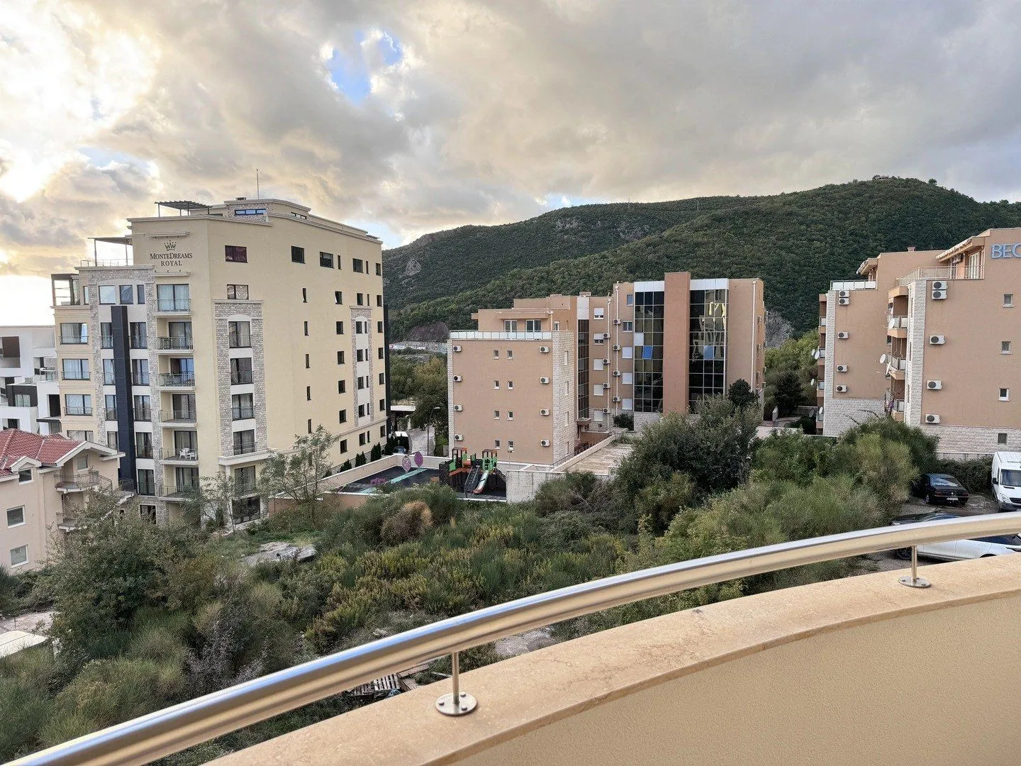 Sale, one bedroom apartment, 52m², Bečići, Budva