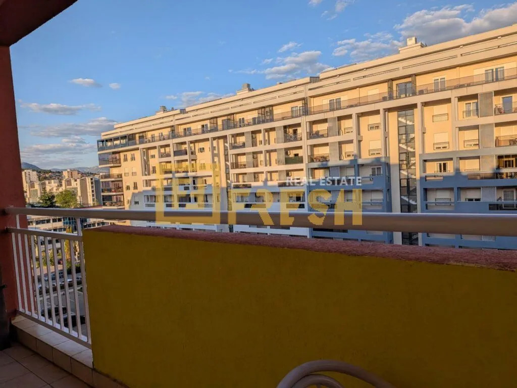 Rent, three bedroom apartment, 93m², City Kvart, Podgorica