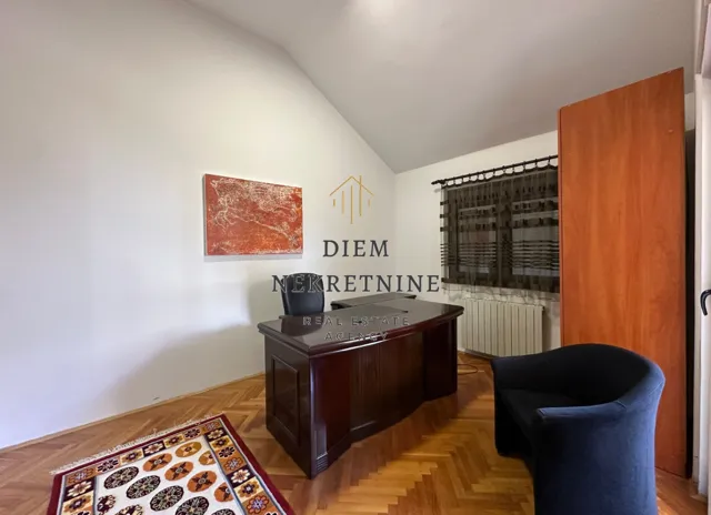 Rent, apartment, 280m², Gorica C, Podgorica