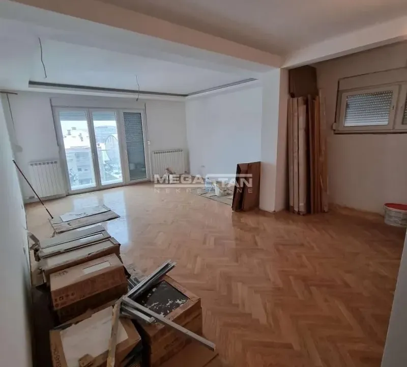 Prodaja, trosoban stan, 75m², Lekino Brdo, Voždovac Sve Podlokacije
