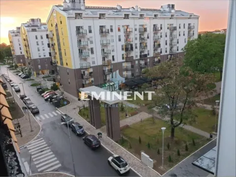 Izdavanje, dvosoban stan, 42m², Zemun Gornji Grad, Zemun Sve Podlokacije - image 13