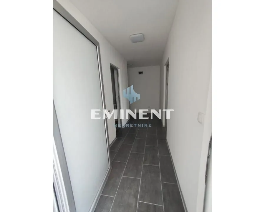 Rent, office space, 290m², Vojvode Vlahovica, Beograd