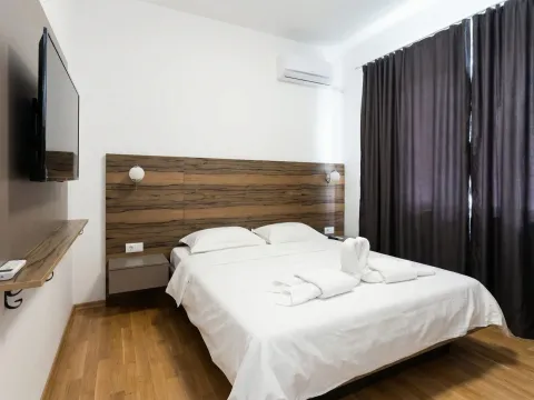 Sale, three bedroom apartment, 83m², Bečići, Budva - image 10