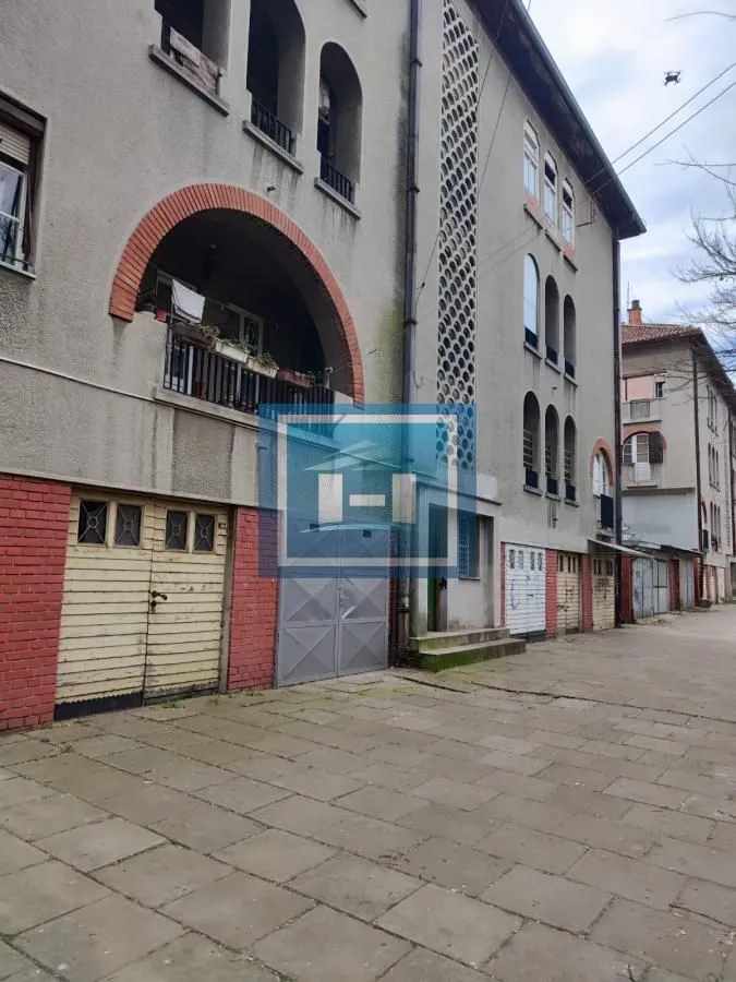 Prodaja, dvosoban stan, 73m², Centar, Jagodina