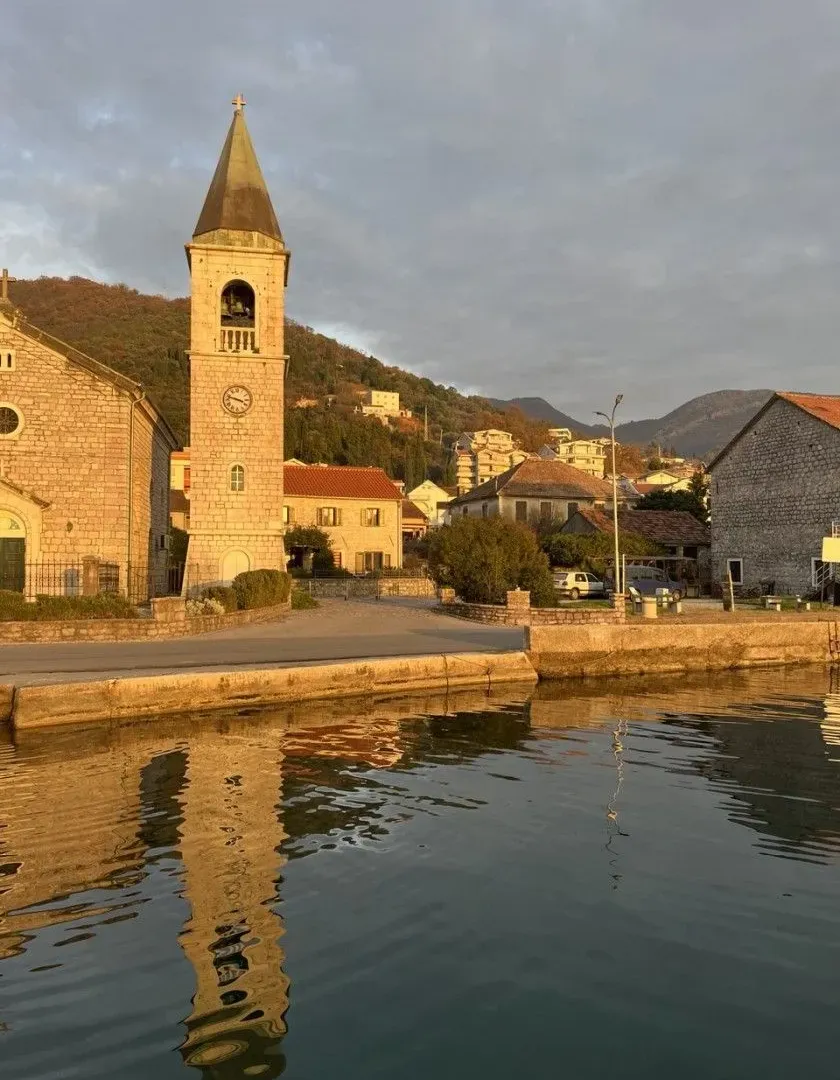 Prodaja, plac, 255m², Tivat, Crna Gora