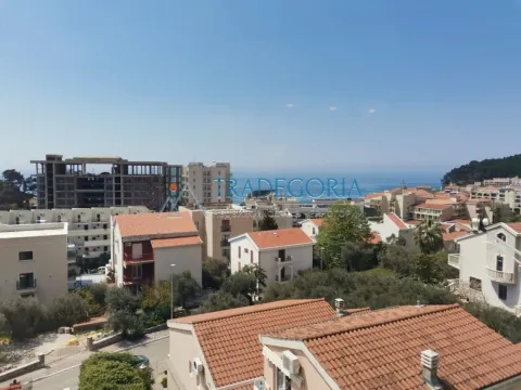 Sale, three bedroom apartment, 90m², Petrovac, Budva