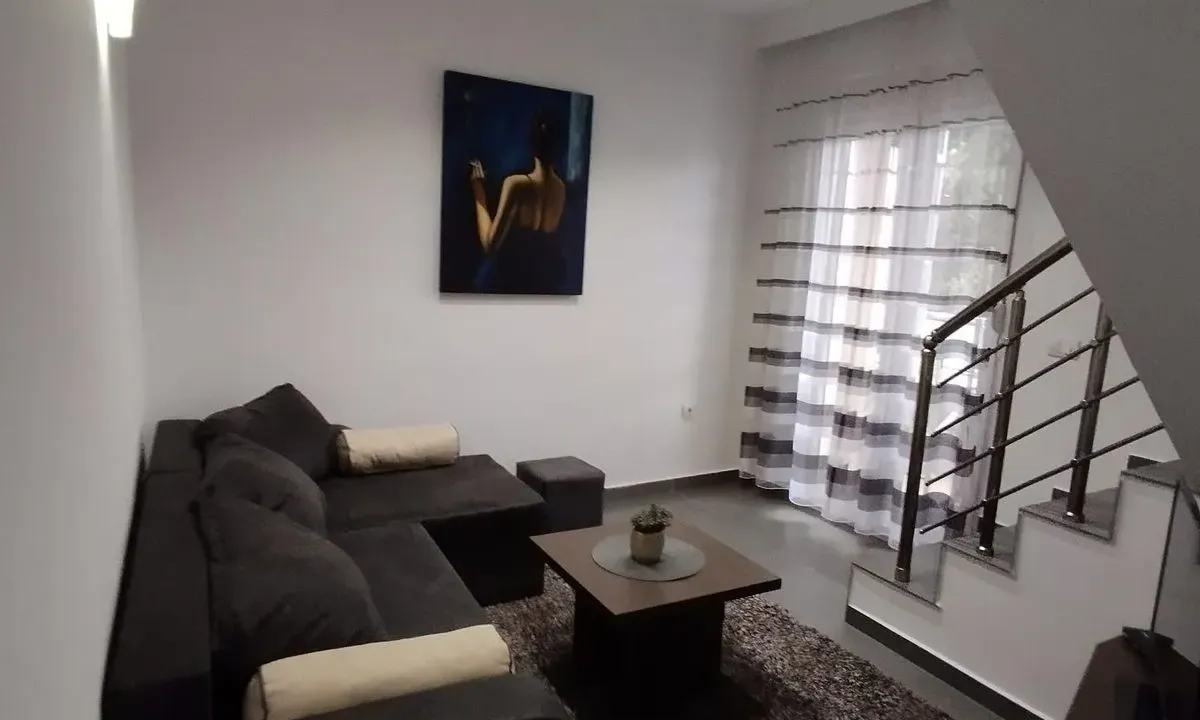 Rent, two bedroom apartment, 77m², Centar, Tivat