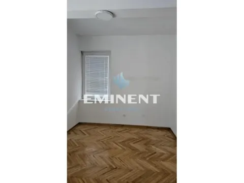 Izdavanje, četvorosoban stan, 130m², Zemun Sve Podlokacije, Beograd - image 6