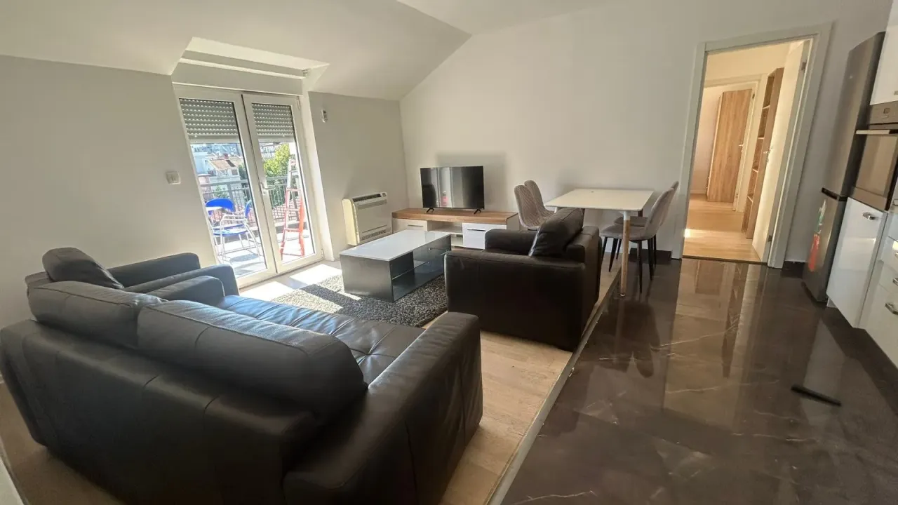 Izdavanje, kuća, 65m², Dalmatinska ulica, Podgorica