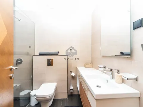 Izdavanje, dvosoban stan, 75m², Ljubović, Podgorica - image 9