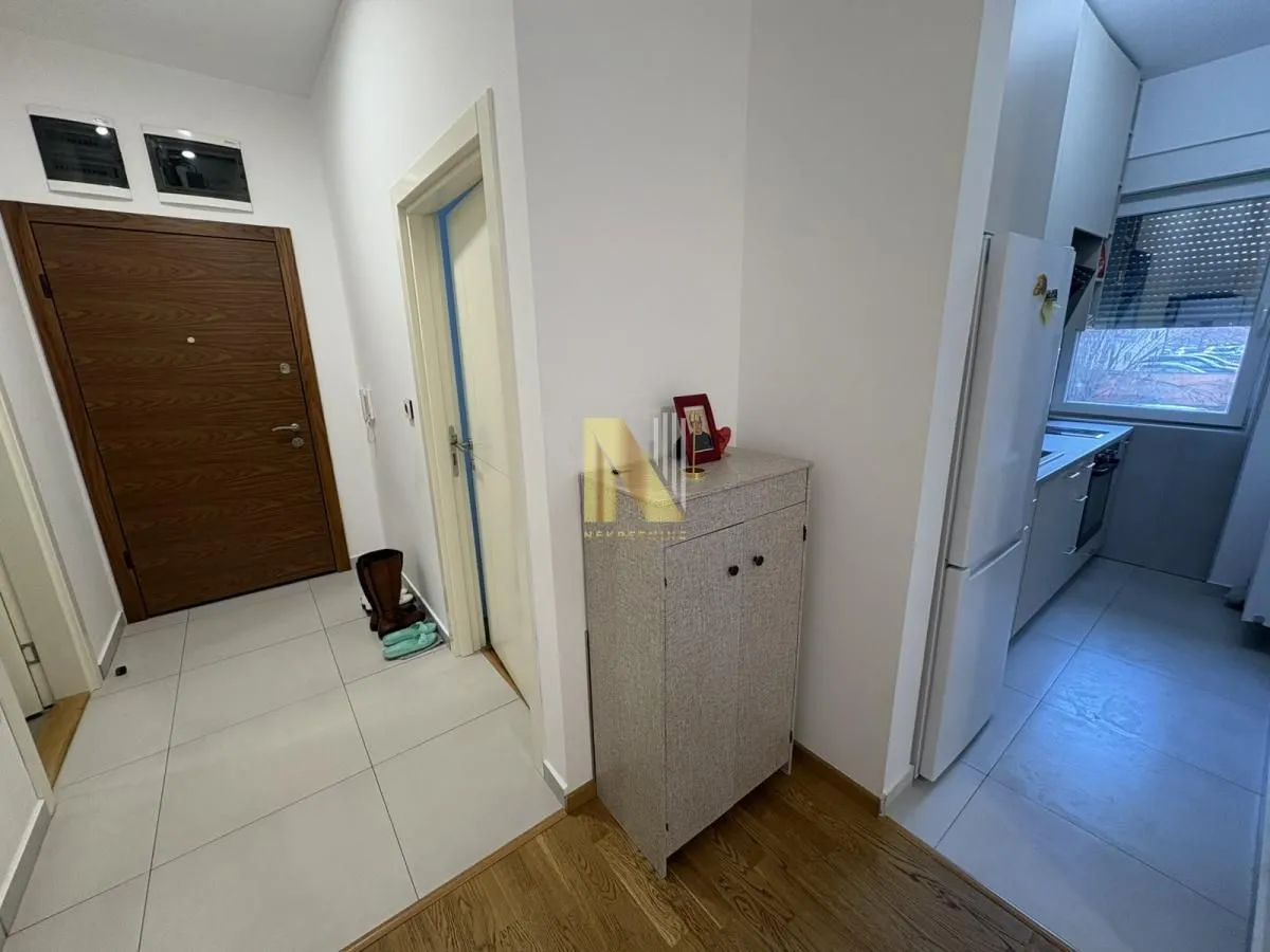 Prodaja, dvosoban stan, 39m², Socijalno, Novi Sad Sve Podlokacije