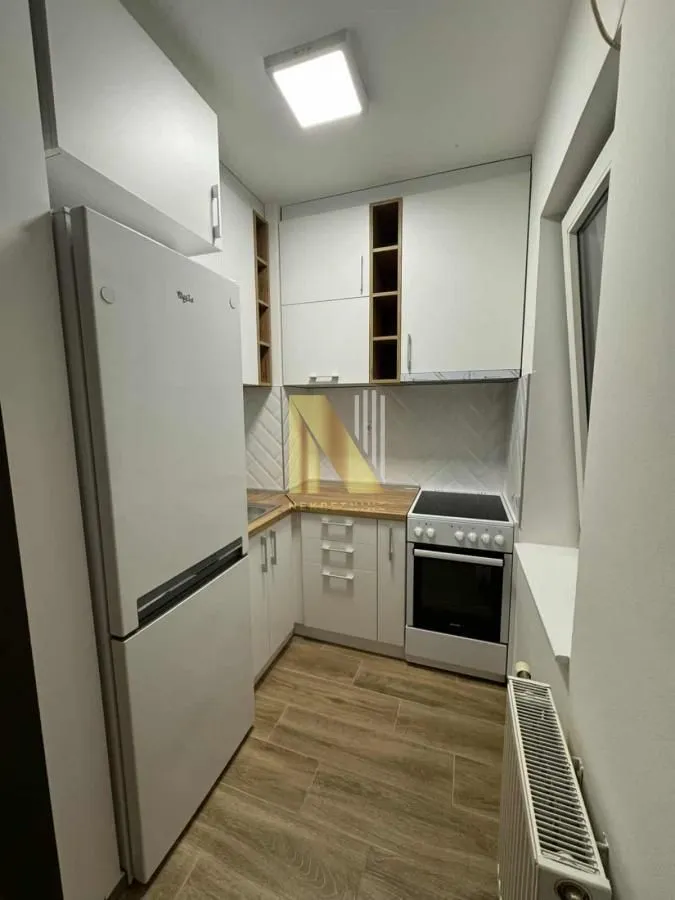 Izdavanje, garsonjera, 28m², Centar, Novi Sad