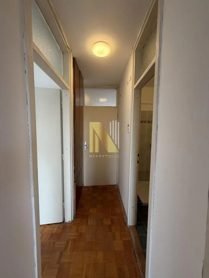 Rent, office space, 94m², Bulevar Oslobodjenja, Novi Sad Sve Podlokacije