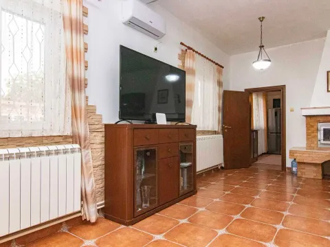 Prodaja, kuća, 400m², Glavica, Danilovgrad - image 18