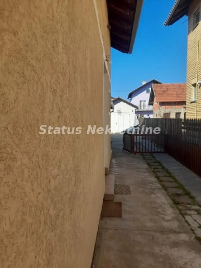 Prodaja, kuća, 166m², Futog, Novi Sad Sve Podlokacije