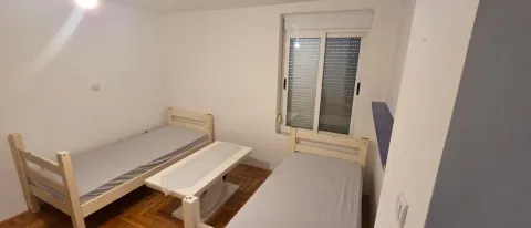 Izdavanje, dvosoban stan, 56m², Centar, Podgorica - image 9