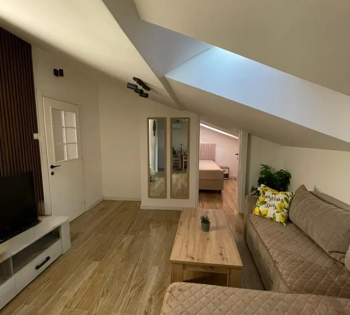 Prodaja, jednosoban stan, 54m², Stari Aerodrom, Podgorica
