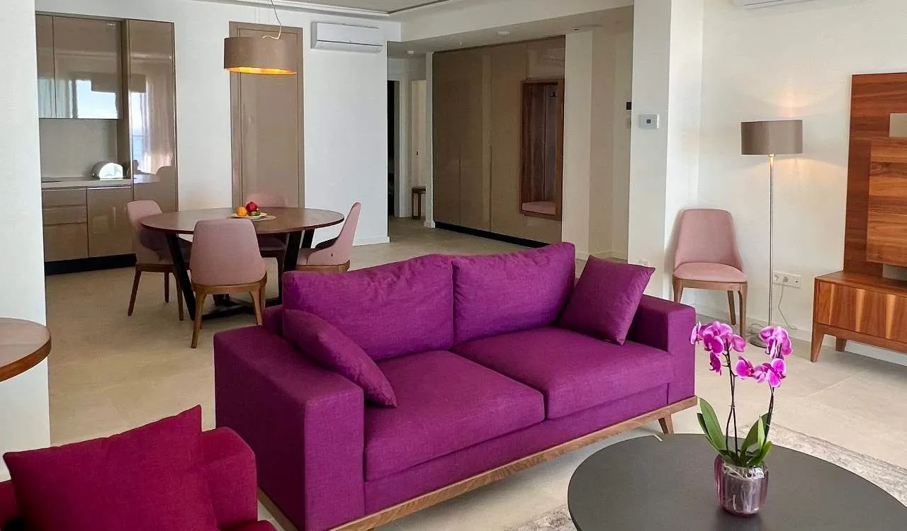 Prodaja, dvosoban stan, 107m², Rafailovići, Budva