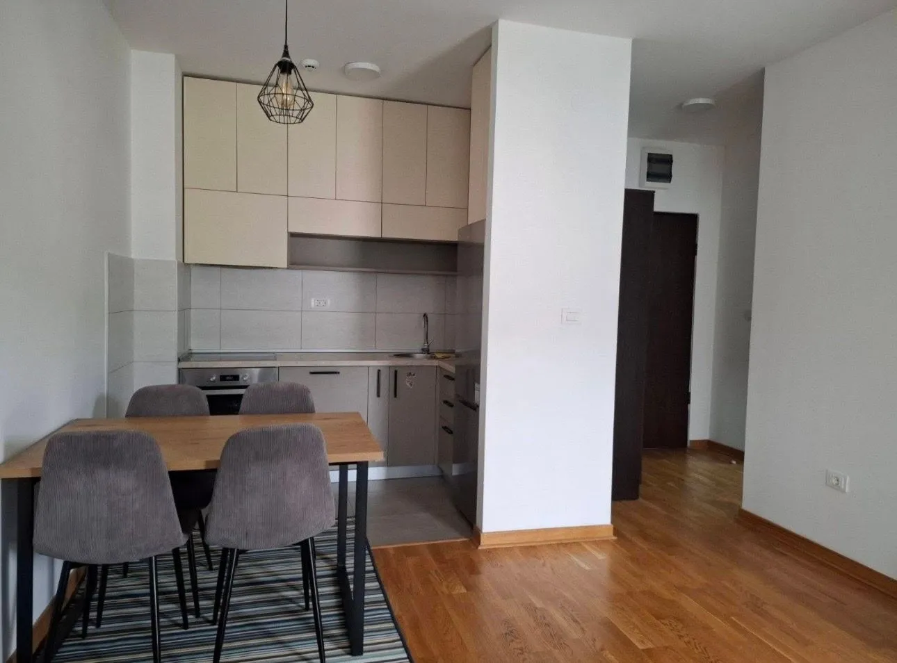 Rent, one bedroom apartment, 45m², City Kej, Podgorica