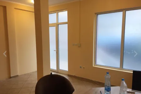 Rent, office space, 50m², Donja Lastva, Tivat - image 2