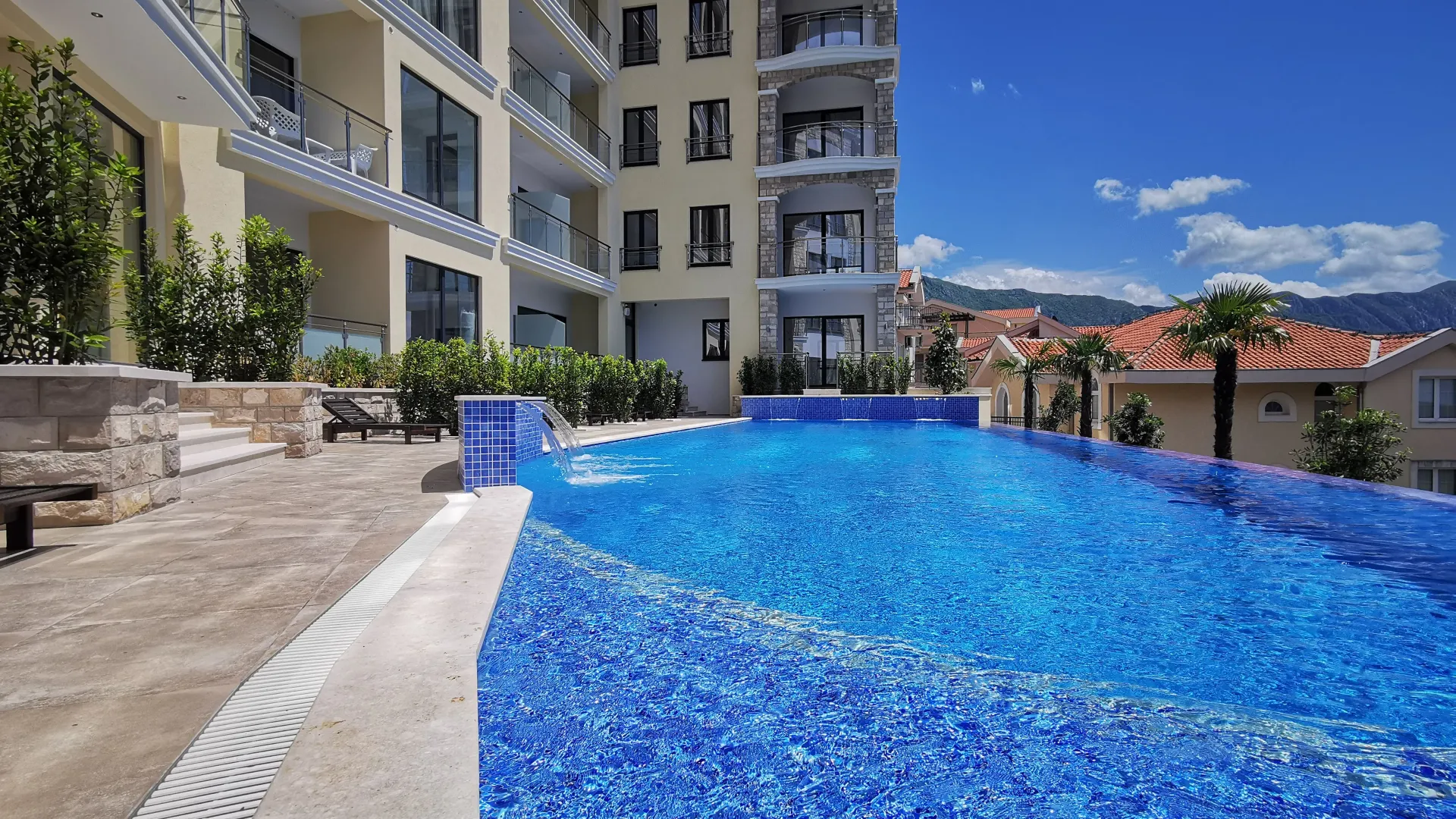 Sale, two bedroom apartment, 83m², Bečići, Budva