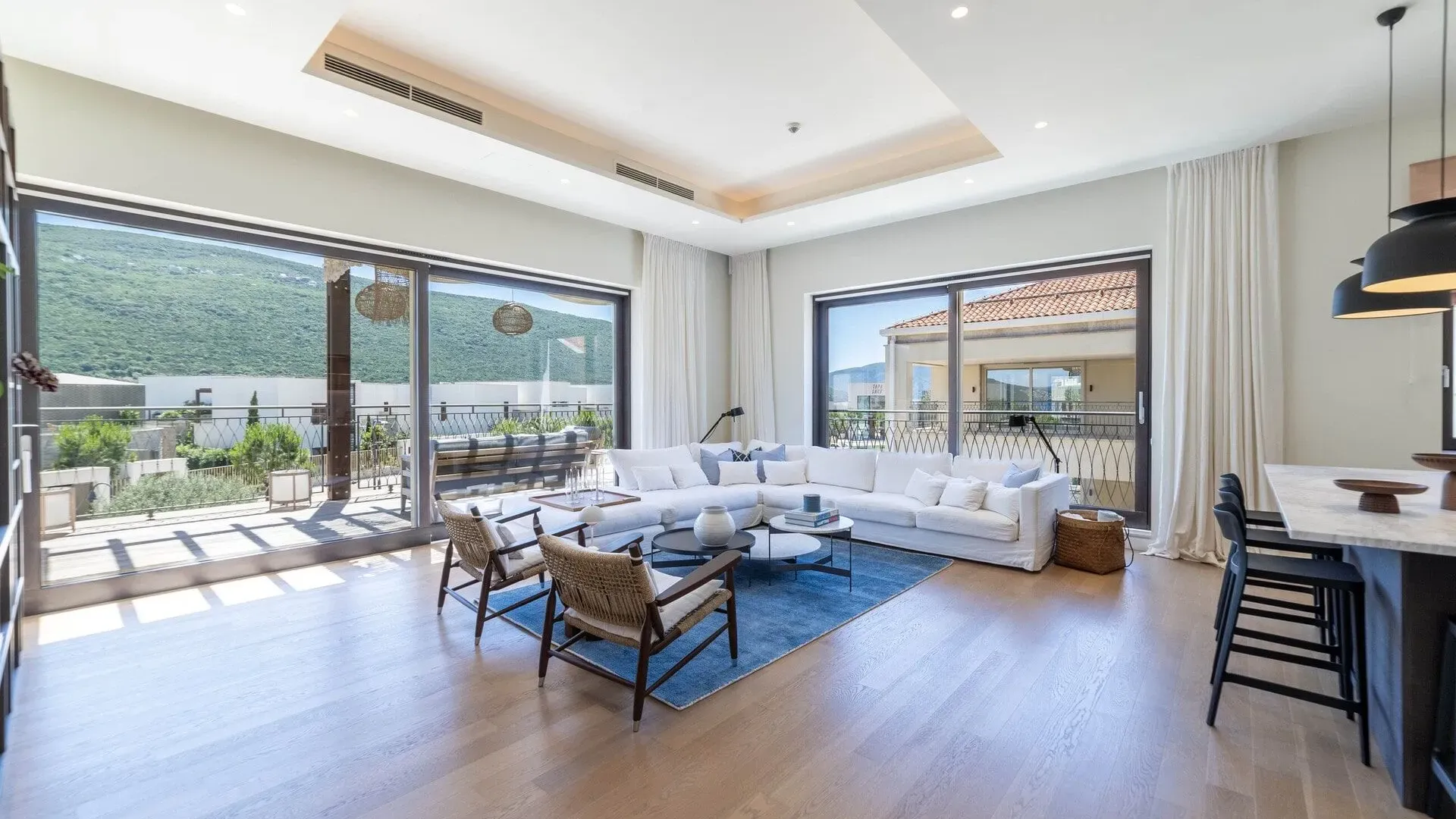 Prodaja, trosoban stan, 188m², Portonovi, Herceg Novi