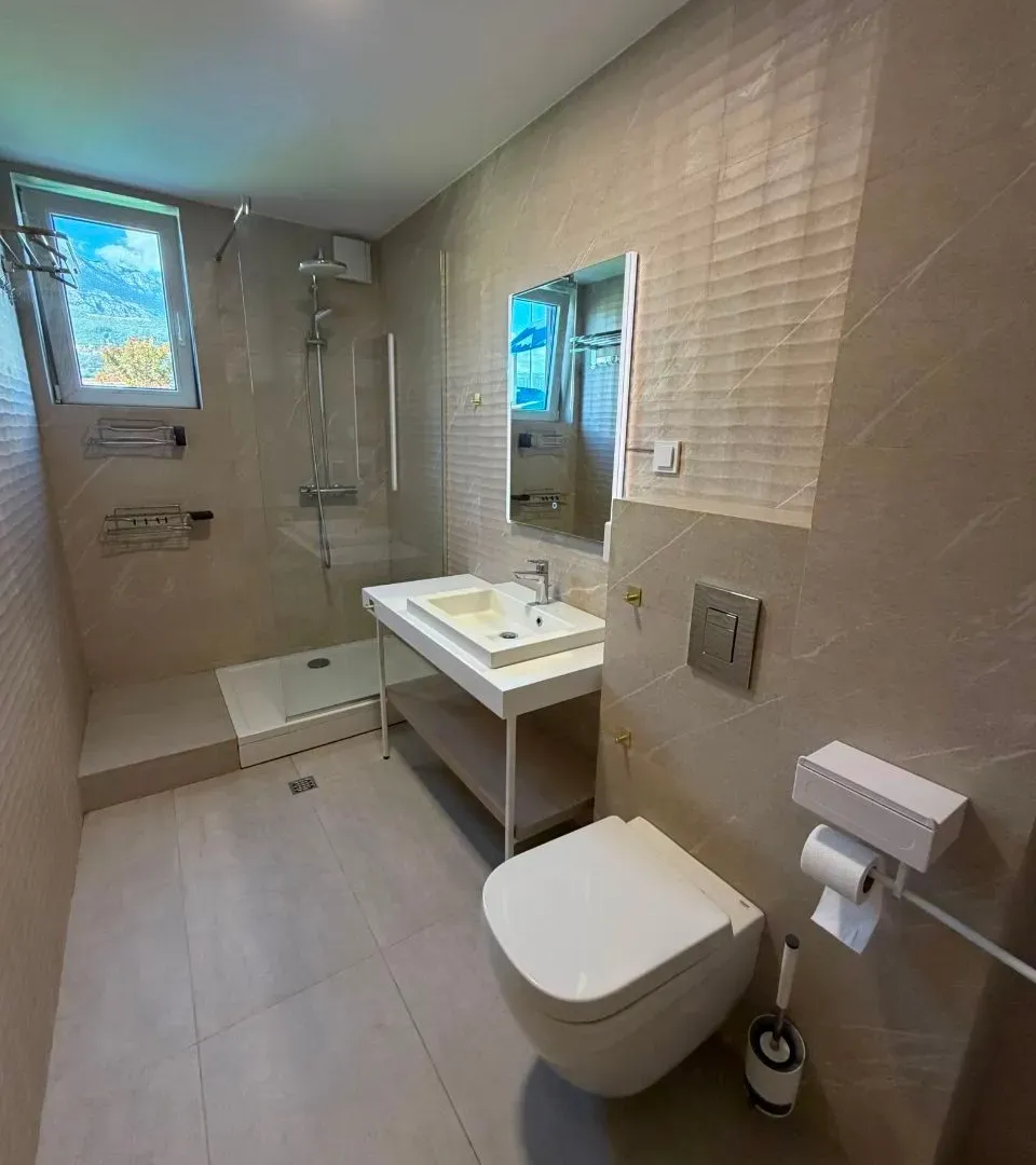 Prodaja, trosoban stan, 76m², Igalo, Herceg Novi