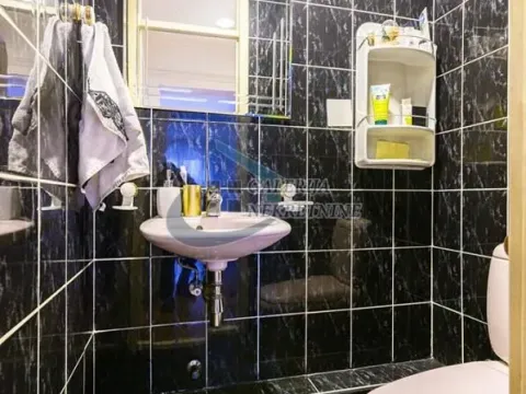 Sale, four bedroom apartment, 105m², Savski Venac, Beograd - image 17