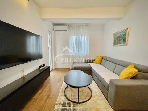 Izdavanje, jednosoban stan, 43m², Zagorič, Podgorica