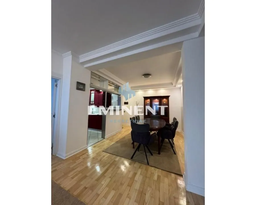 Rent, four bedroom apartment, 120m², Savski Venac, Beograd