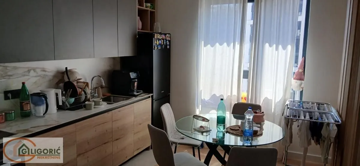 Prodaja, trosoban stan, 72m², Savski Venac, Beograd