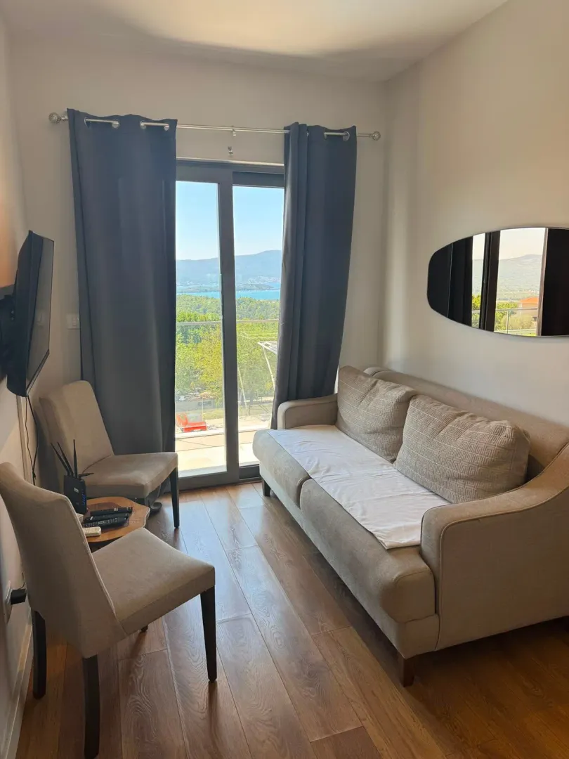 Prodaja, dvosoban stan, 42m², Kavač, Kotor