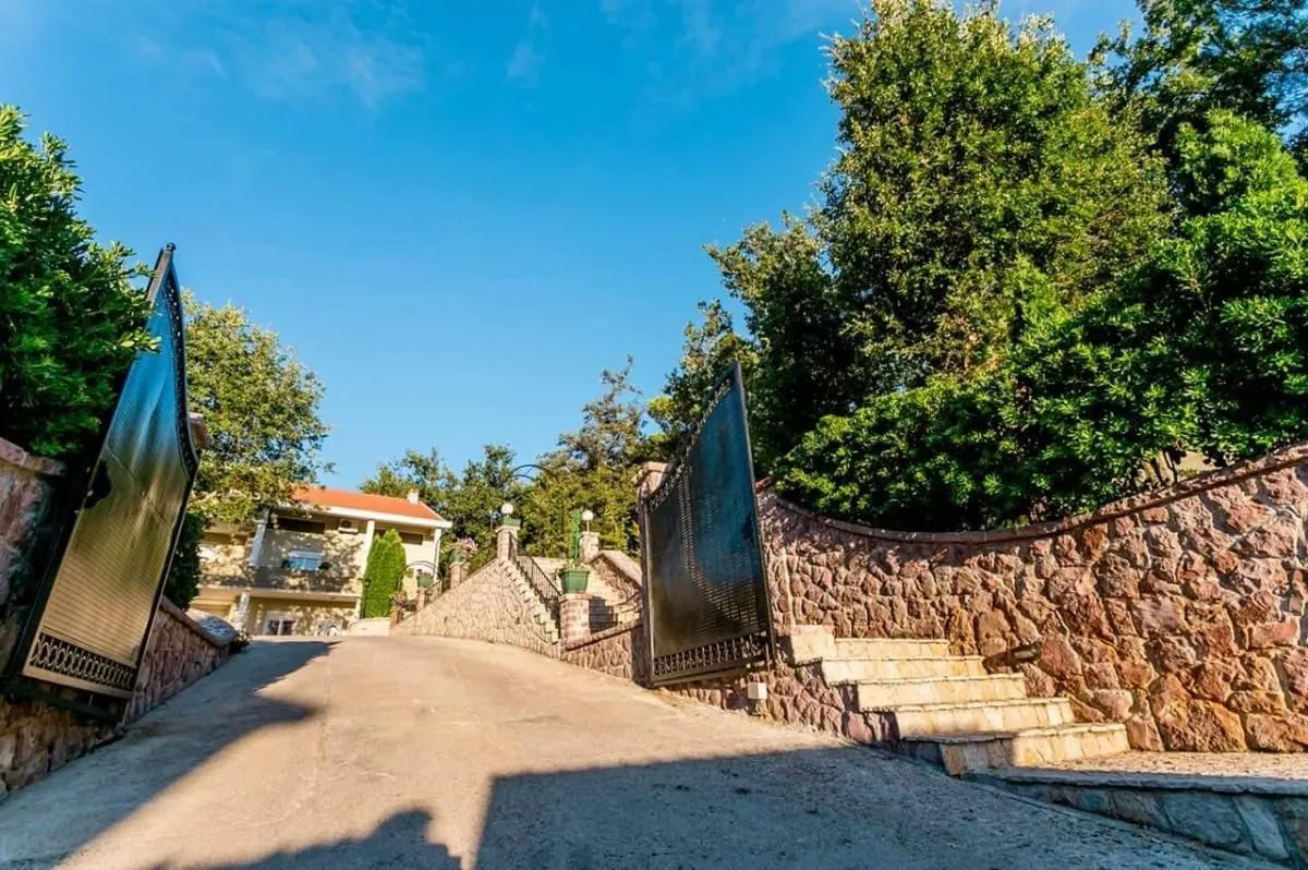 Prodaja, kuća, 398m², Podi, Herceg Novi